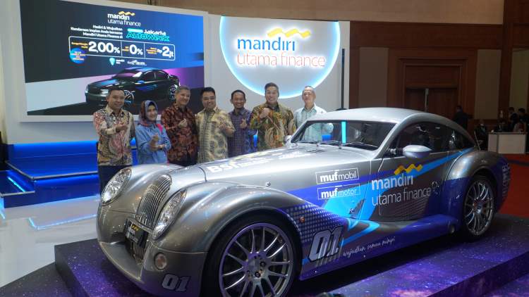 mandiri utama finance